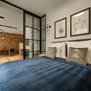 Impero Zentrum -poznań Parking Apartament Poznań